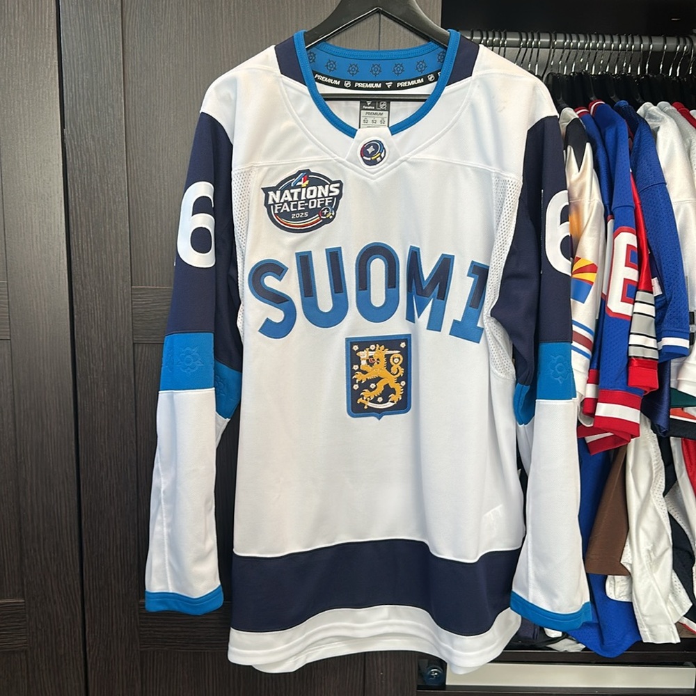 NHL Men's Finland Aleksander Barkov 4 Nations Face-Off White Authentic Jersey